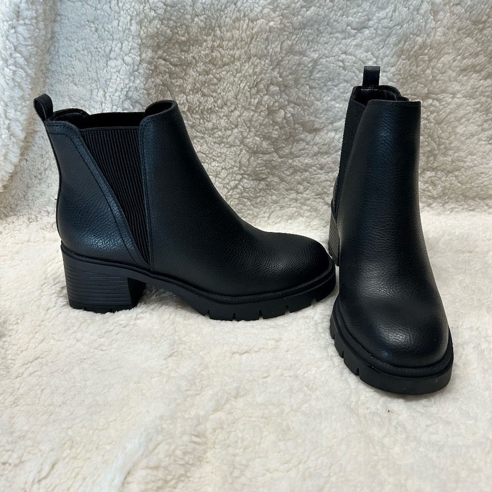 MIA Chunky Heel Slip On Boots